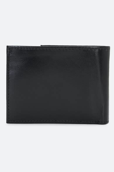 Buy Men Black Solid Genuine Leather Wallet Online - 766661 | Louis Philippe