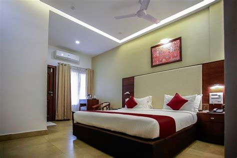 OYO 26692 ALANKAR ELITE INNS (Chelakkara) - Hotel Reviews & Photos ...