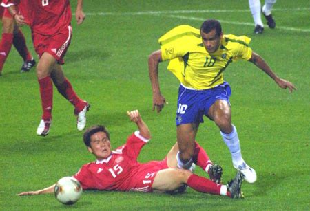2002日韩世界杯,中国对巴西的比分到底是0比8还是0比4?_百度知道