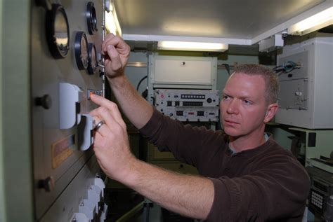 AN/TRC-190 Reset program changes, efficiency improves | Article | The ...