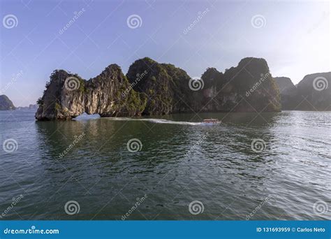 Beautiful Panorama of Ha Long Bay Descending Dragon Bay Popular Tourist ...