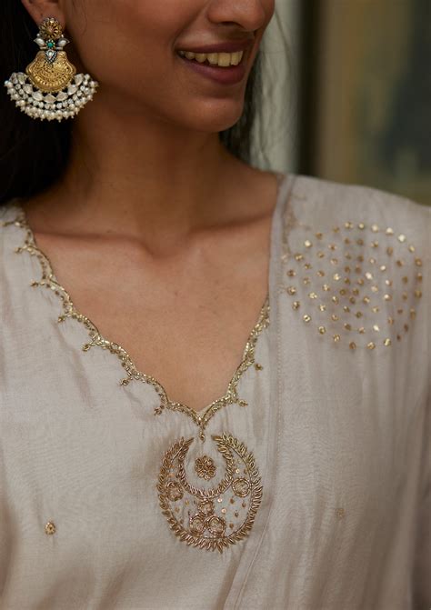 Ivory Scallop Embroidered Kurta Set – Andaaz by Jyoti Dhawan