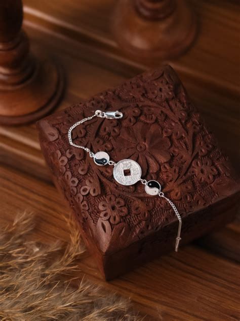 Yin Yang Silver Coin Bracelet (Pure Silver) – The Stardust Studio