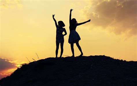 Download Happy BFF Silhouette Wallpaper | Wallpapers.com
