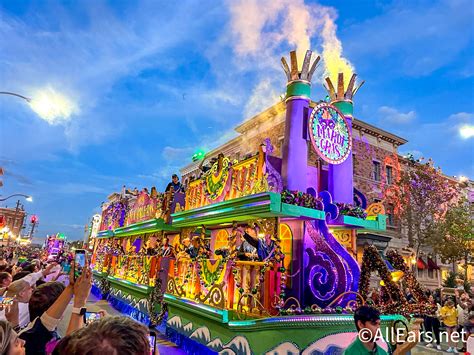 Check Out the NEW Floats at Universal Orlando's Mardi Gras Parade ...
