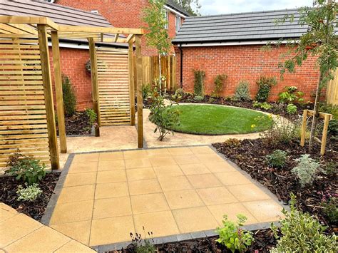 Patios near me - Gardens of Distinction