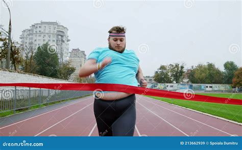 Fat Guy Running 的图像结果