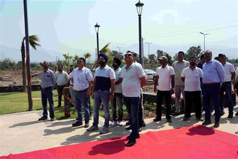 Trident Realty Hoists Tricity’s Tallest Indian Flag | Trident Realty