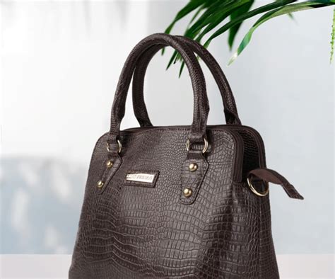 Top Handbag Brands In India - Find Your Fit