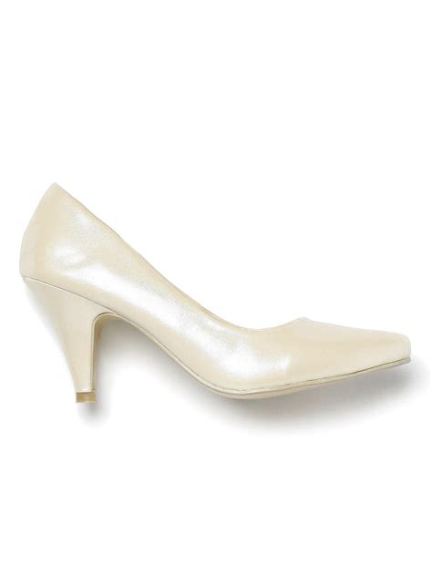 Buy DressBerry Women Beige Pointy-Toed Pumps (7UK) at Amazon.in