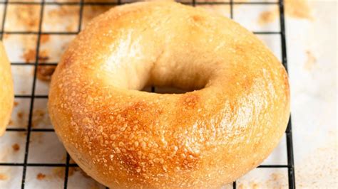 How to Make Hand Rolled New York-Style Bagels (Overnight Bagel Recipe ...
