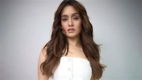 Layer Cut Hairstyles: Top Styles, Benefits & Tips