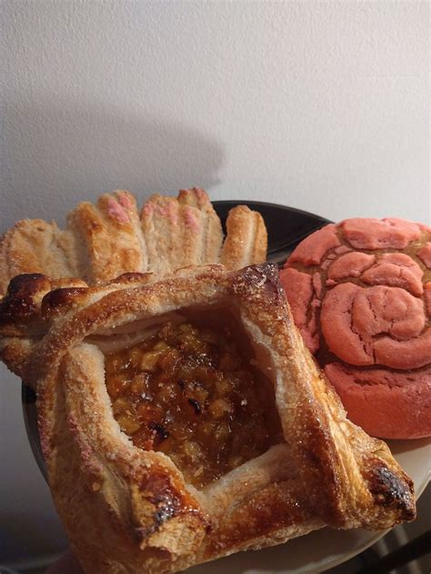 Panaderia Nuevo Leon - Chicago Illinois Bakery - HappyCow