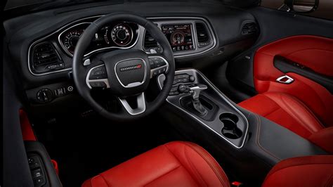 2017 Dodge Challenger preview