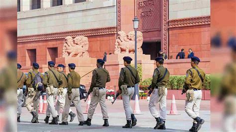 Govt ropes in CISF for security of Parliament complex