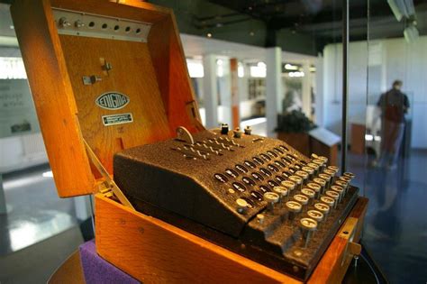 The History of the Computer: From ENIAC to AI