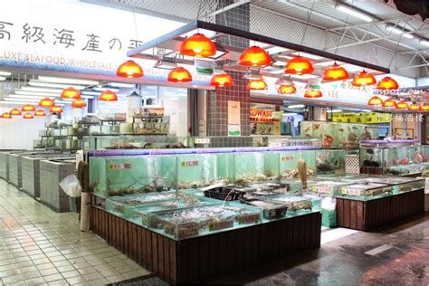 三亚海鲜攻略篇：三亚第一市场海鲜加工店都有哪些海鲜？ - 每日头条