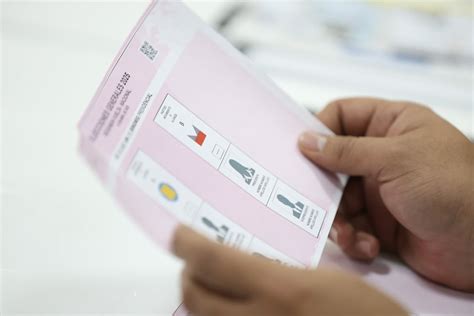 Descarga la papeleta electoral para la segunda vuelta en Ecuador ...