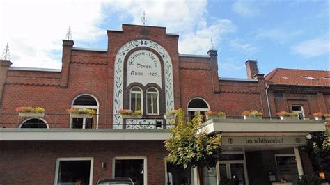 GREENLINE HOTEL IM SCHUTZENHOF (Jever) - Hotel Reviews, Photos, Rate ...