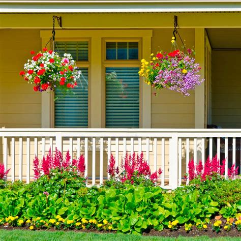 12 Ways Landscaping Can Enhance Curb Appeal | Porch landscaping, Front ...