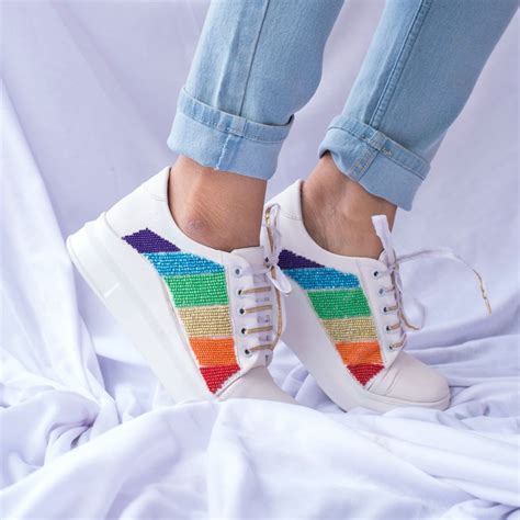 Discover The Saree Sneakers Products, Reviews & Information | LBB