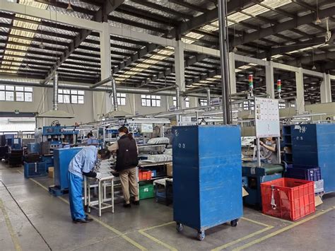 安徽铜陵：应急抢修设备 保障铜业生产-人民图片网