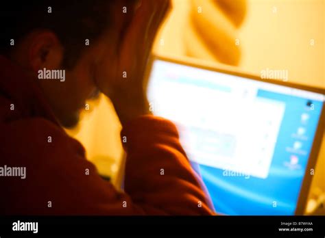 Man Using Computer 的图像结果