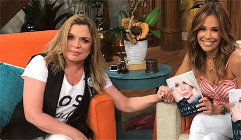 Ednita Nazario vivió una boda sin validez y la pérdida de un bebé con ...