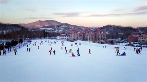 亚布力滑雪场旅游度假区 - 哈尔滨景点 - 华侨城旅游网