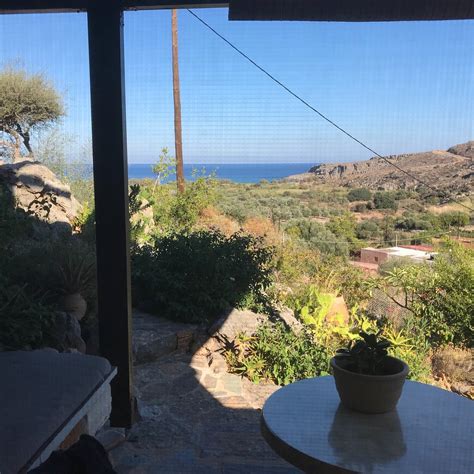 ATHINA ROOMS & KATERINA APTS (Kato Zakros, Crete) - Specialty Inn ...