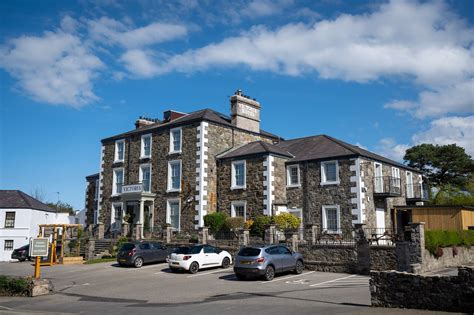 VICTORIA HOTEL, Menai Bridge - Menu, Prices & Restaurant Reviews ...