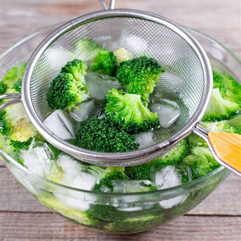 How to Freeze Fresh Broccoli (For the Best Taste Later On)