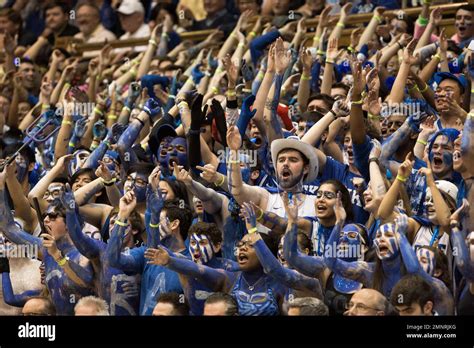 The Cameron Crazies chant towards the floor during the first half of an ...