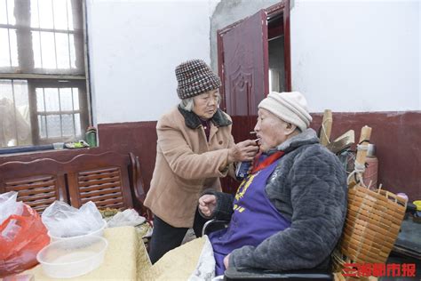 热爱生活，湘潭78岁“俯卧撑奶奶”每一天都活力满满 - 城事 - 新湖南