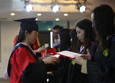 【学生】外国语学院举行2019届毕业生毕业典礼暨学位授予仪式