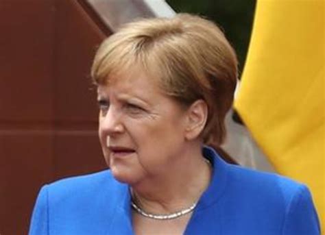 Body Language Angela Merkel 的图像结果