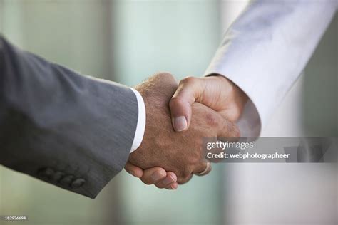 Handshake High Resolution 的图像结果