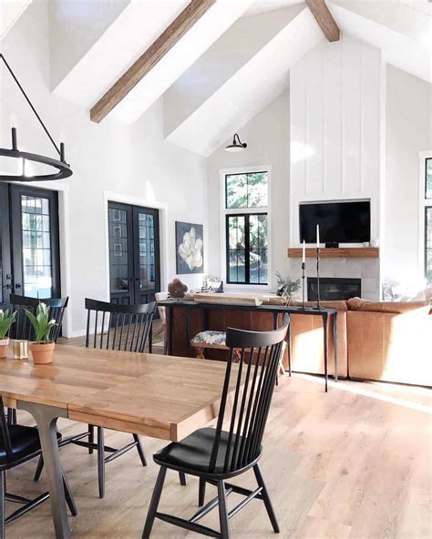 41 Light Wood Floors for a Modern Farmhouse Vibe