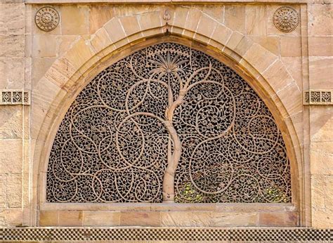 Heritage Walk from Siddi Saiyad Mosque