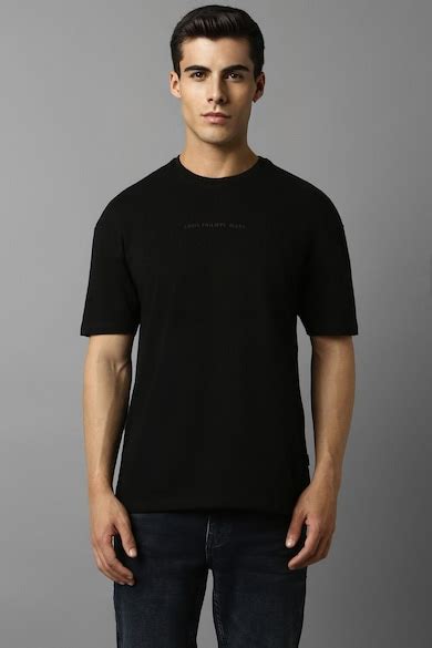 Buy Men Black Solid Crew Neck T-shirt Online - 948744 | Louis Philippe