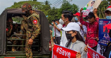 미얀마에선 VPN 사용하면 감옥행?… 반군부 SNS 활동 막으려 안간힘