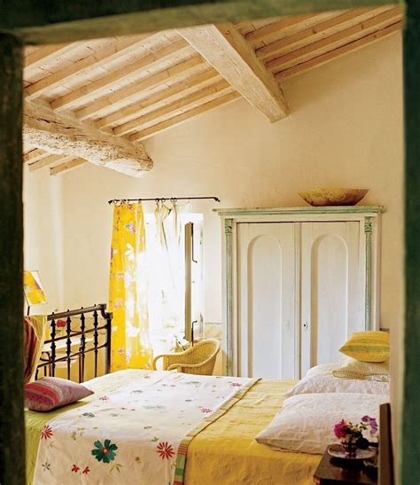 13 Rustic Design Ideas to Make Your Bedroom More Natural and Cozy