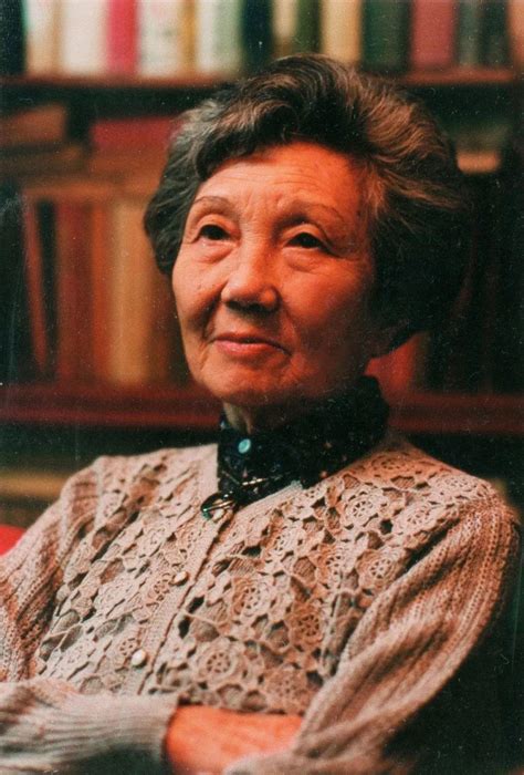 逝者 | 103岁著名翻译家杨苡去世，她首创了“呼啸山庄”这一译名