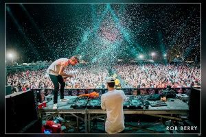 Gorillaz An English Virtual Band Musician Damon Albarn Artist Jamie ...