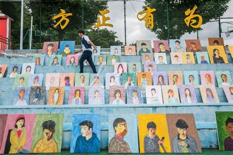 贵州毕节：78幅“特别毕业照”致青春-人民图片网