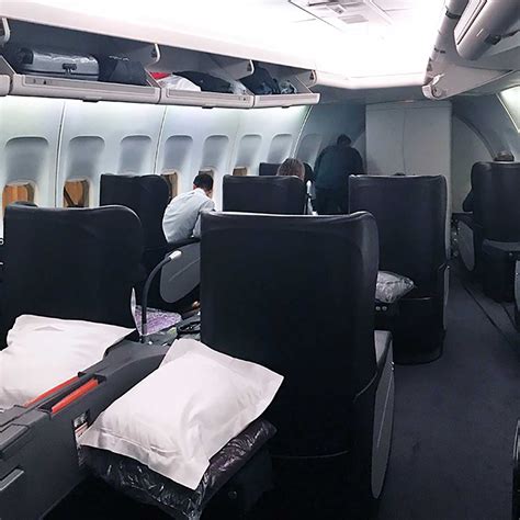 Qantas 747 Business Class 的图像结果