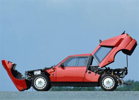 Lancia Delta S4 Wallpaper