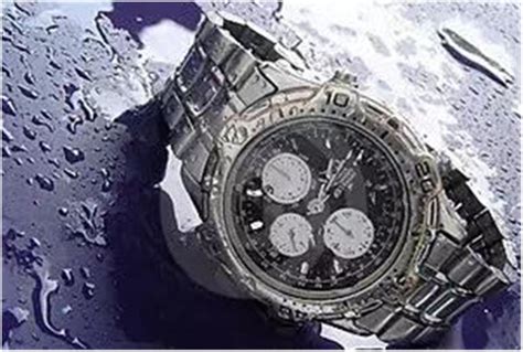 手表进水有雾气怎么办?看完评测你也能成为修表师傅N厂手表