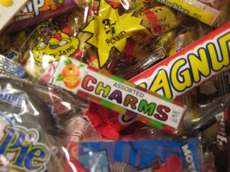 C. Dianne Zweig - Kitsch 'n Stuff: 1950's Retro Candy From Hometown ...