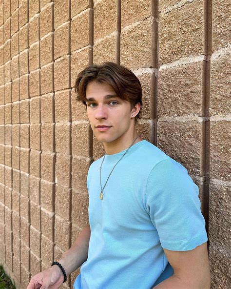 Picture of Alex Sampson in General Pictures - alex-sampson-1685251261.jpg | Teen Idols 4 You